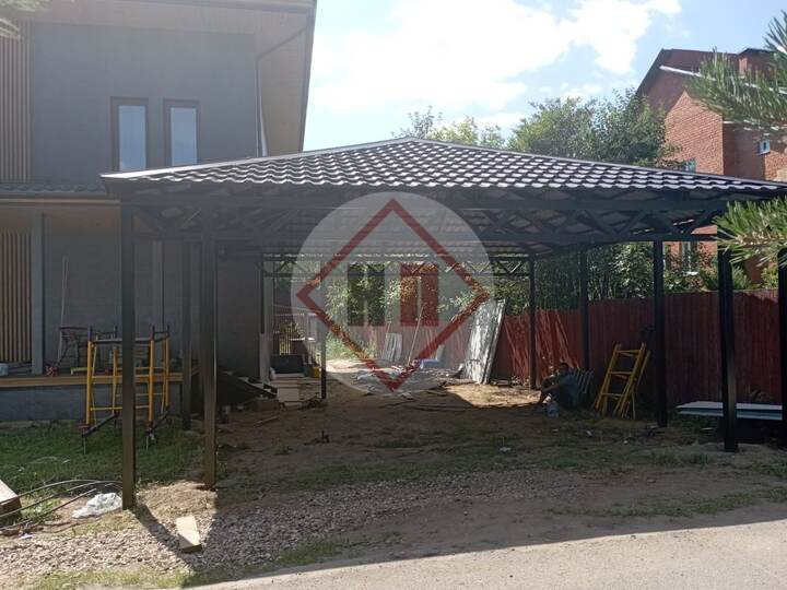 четырёхскатный навес для загородного дома