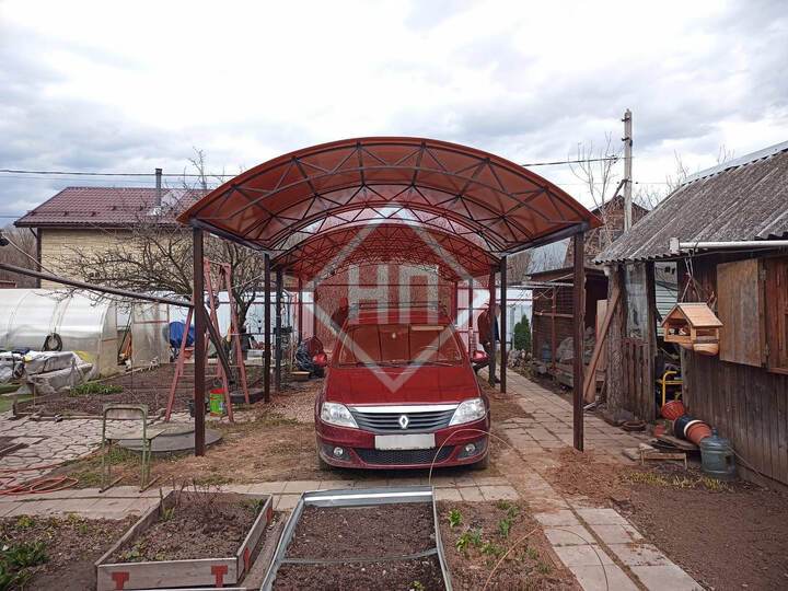 сложный арочный навес из сотового поликарбоната